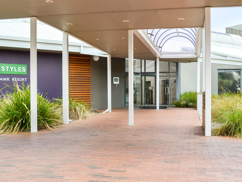 Ibis Styles Canberra Eaglehawk in Sutton - photo 2