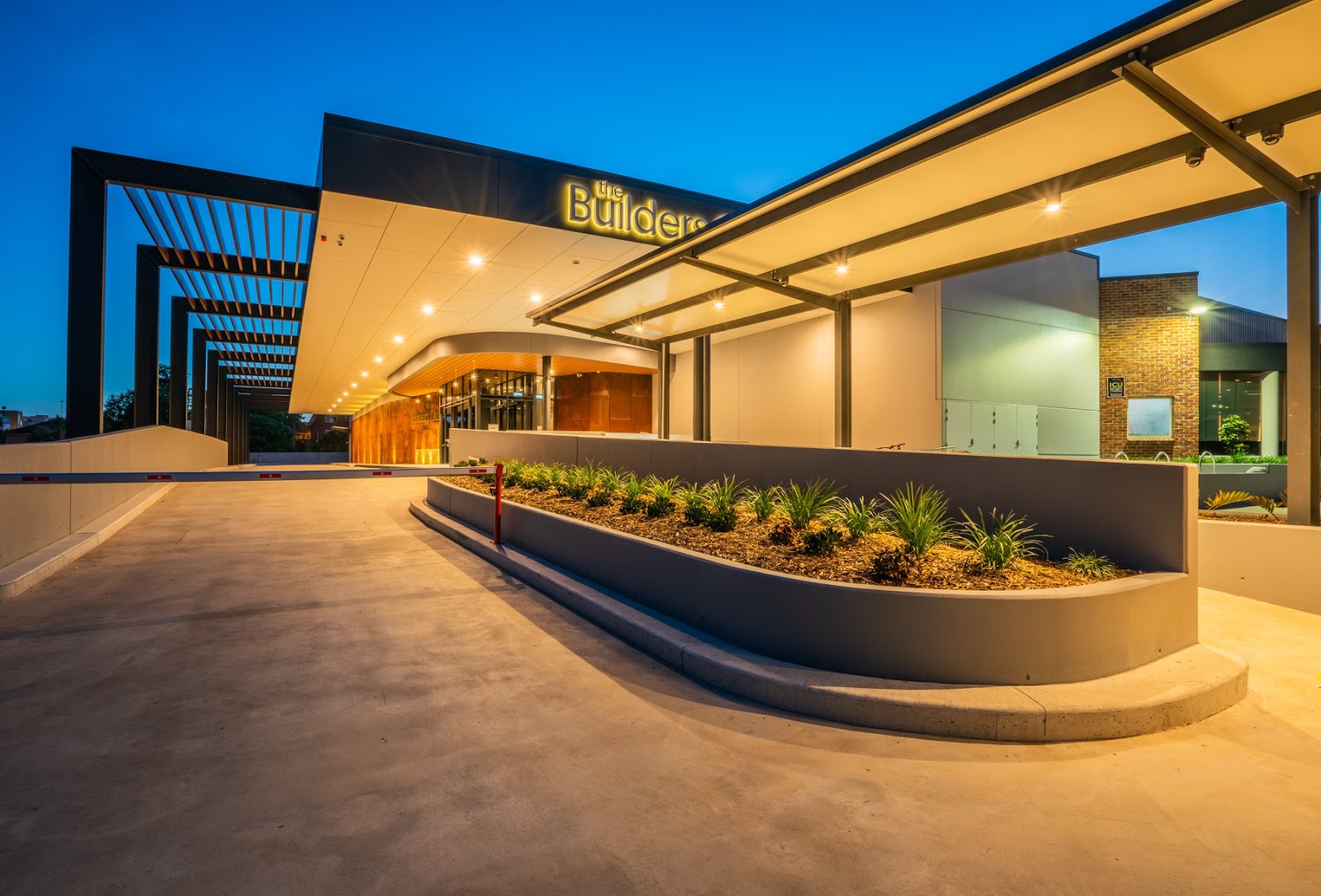 Illawarra Master Builders Club Limited in Wollongong - photo 1