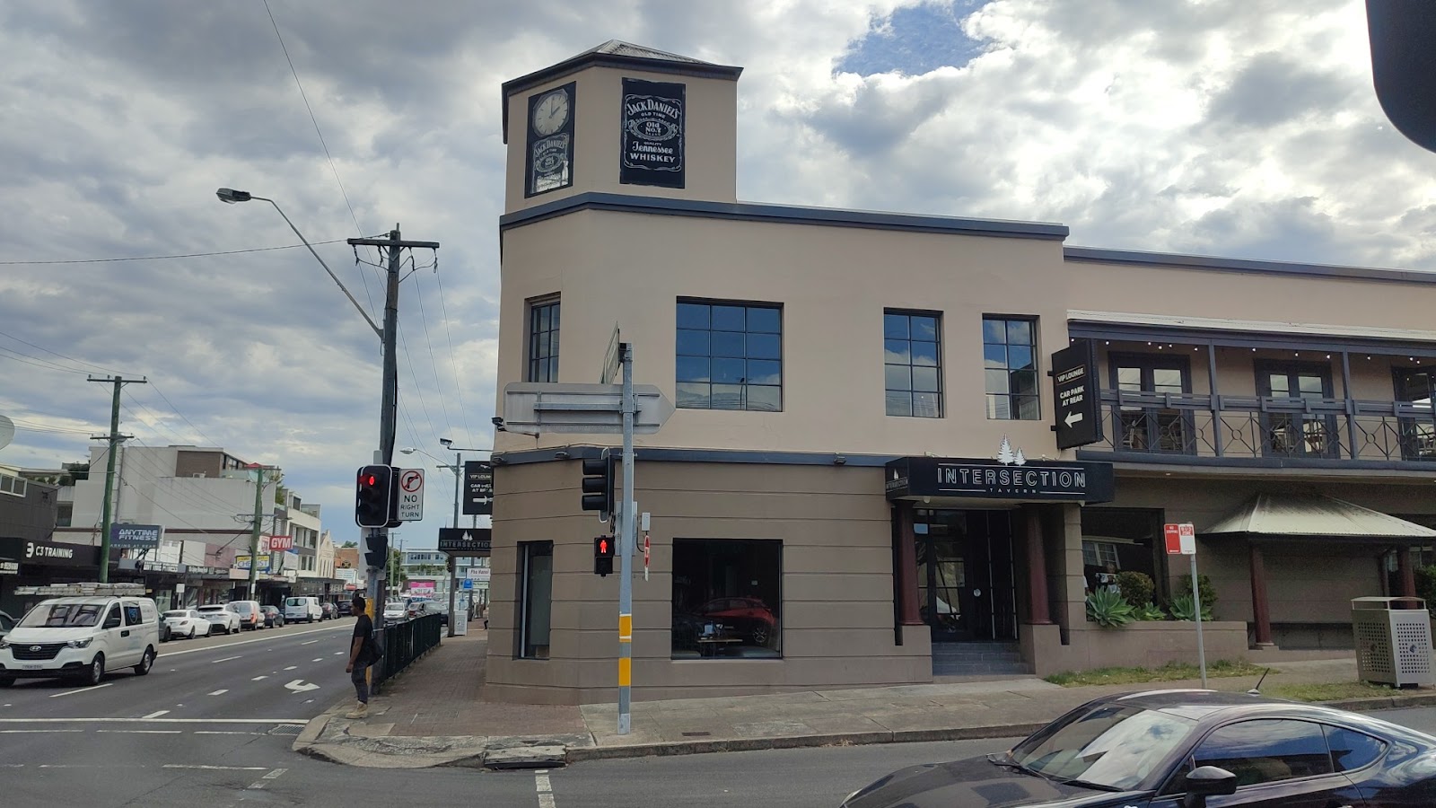 Intersection Tavern in Ramsgate - photo 2