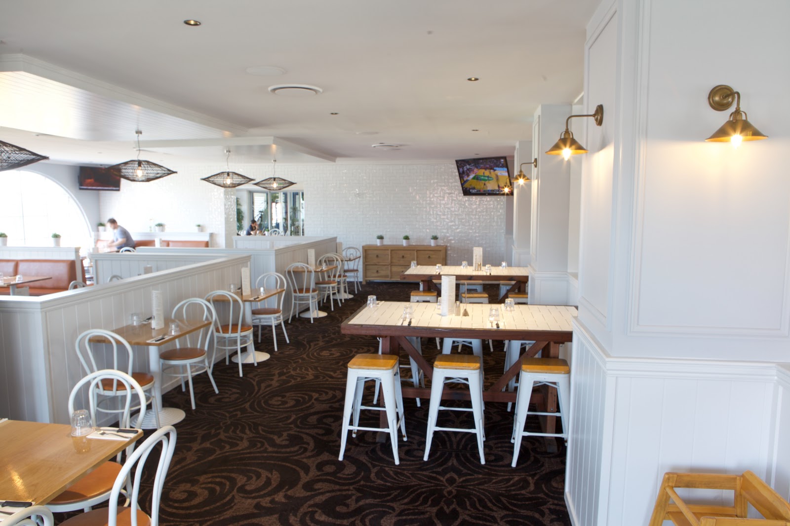 Intersection Tavern in Ramsgate - photo 3