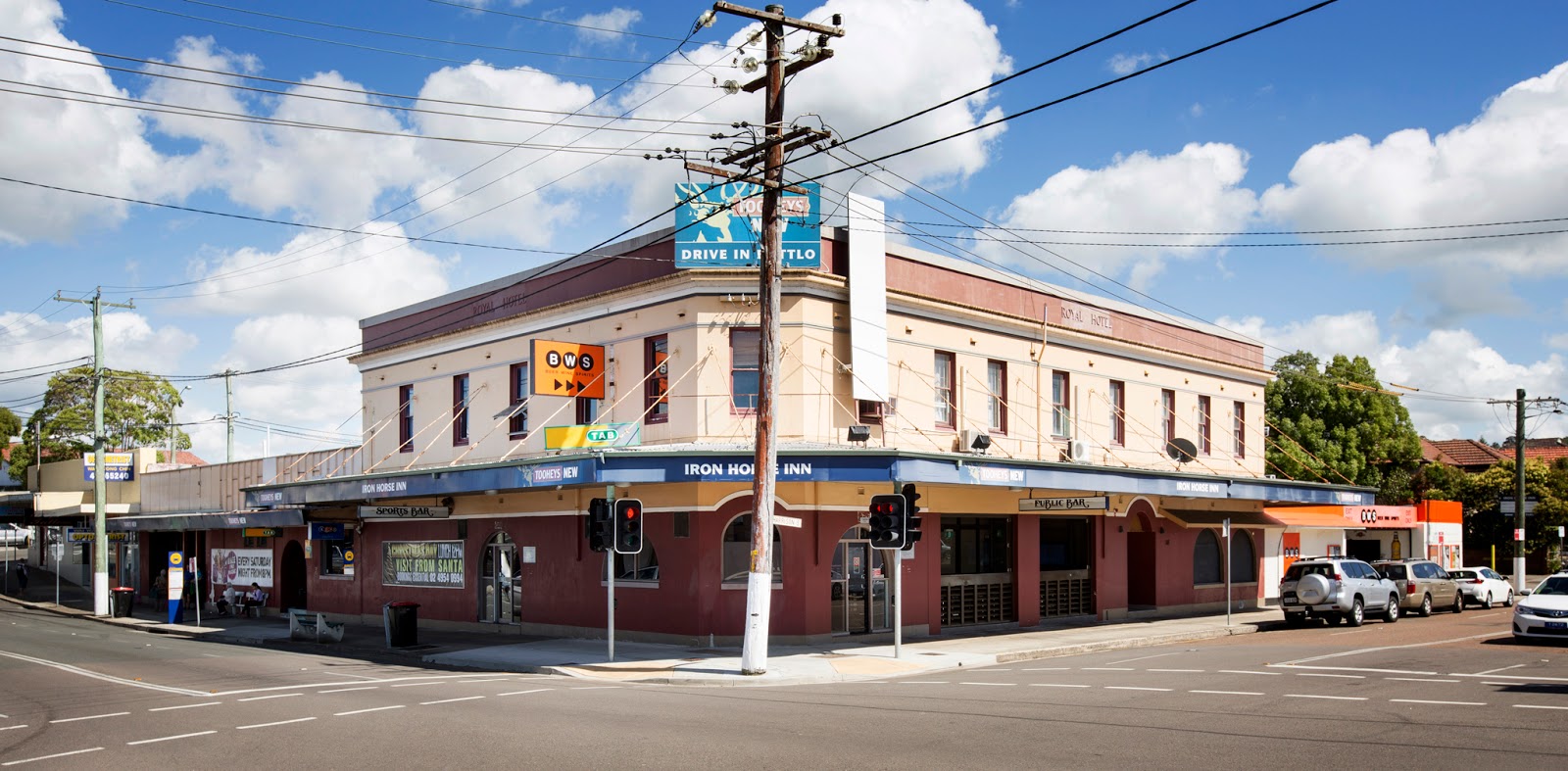 Iron Horse Inn Hotel in Cardiff - photo 1