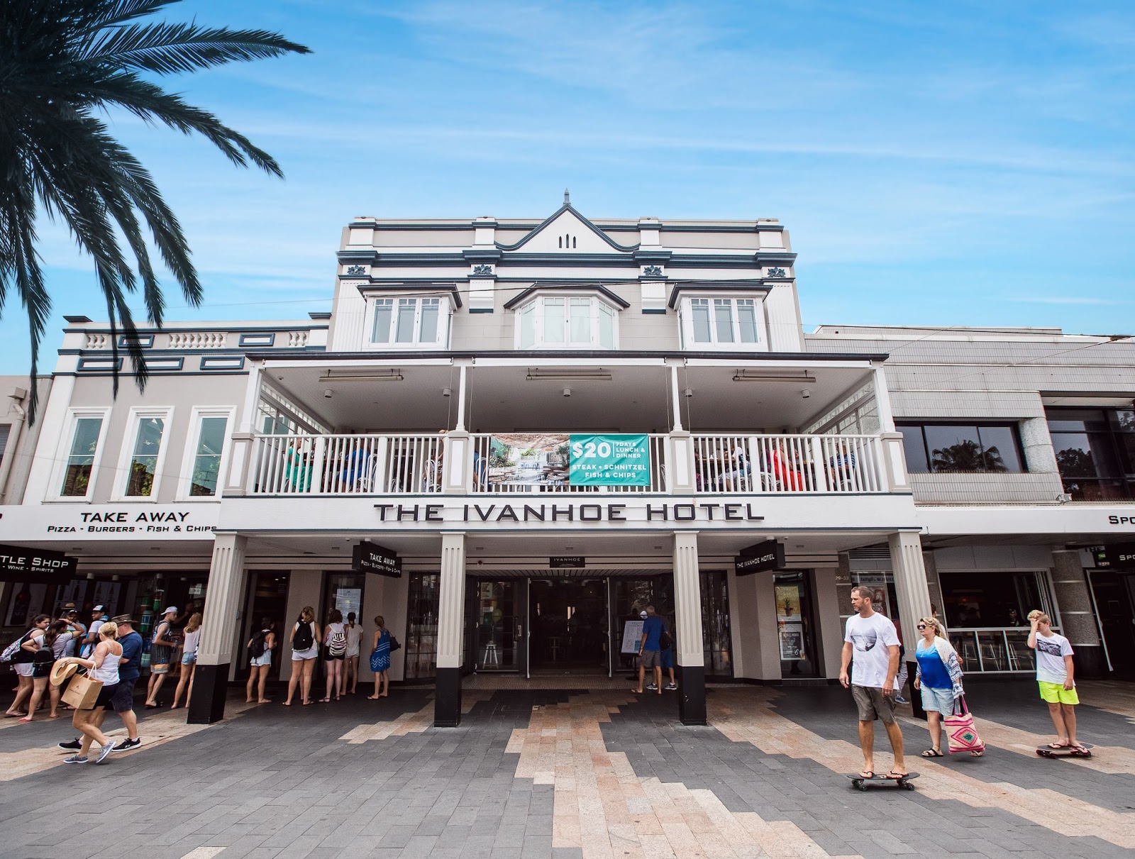 Ivanhoe Hotel in Manly - photo 1