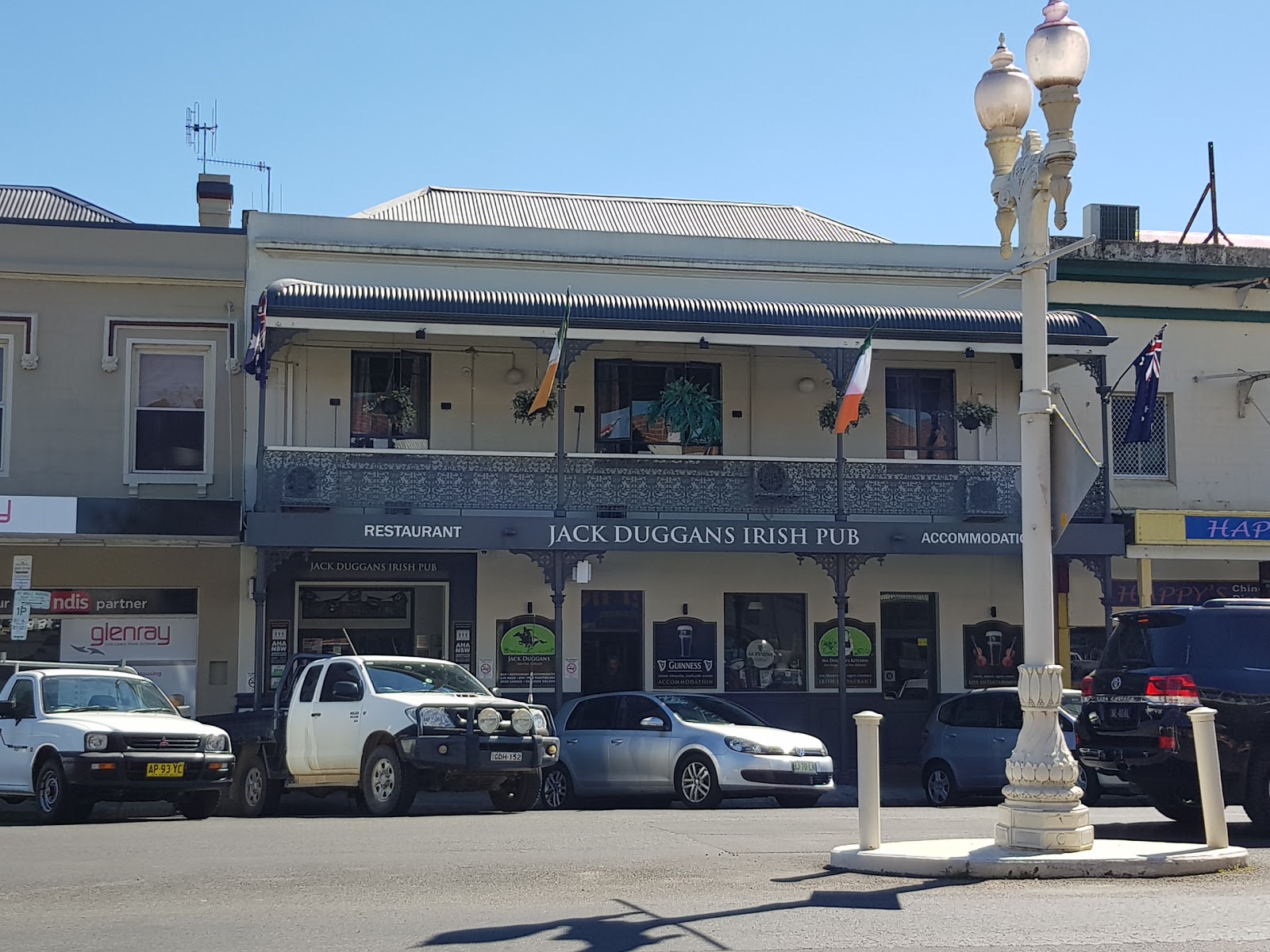 Jack Duggans Irish Pub in Bathurst - photo 1