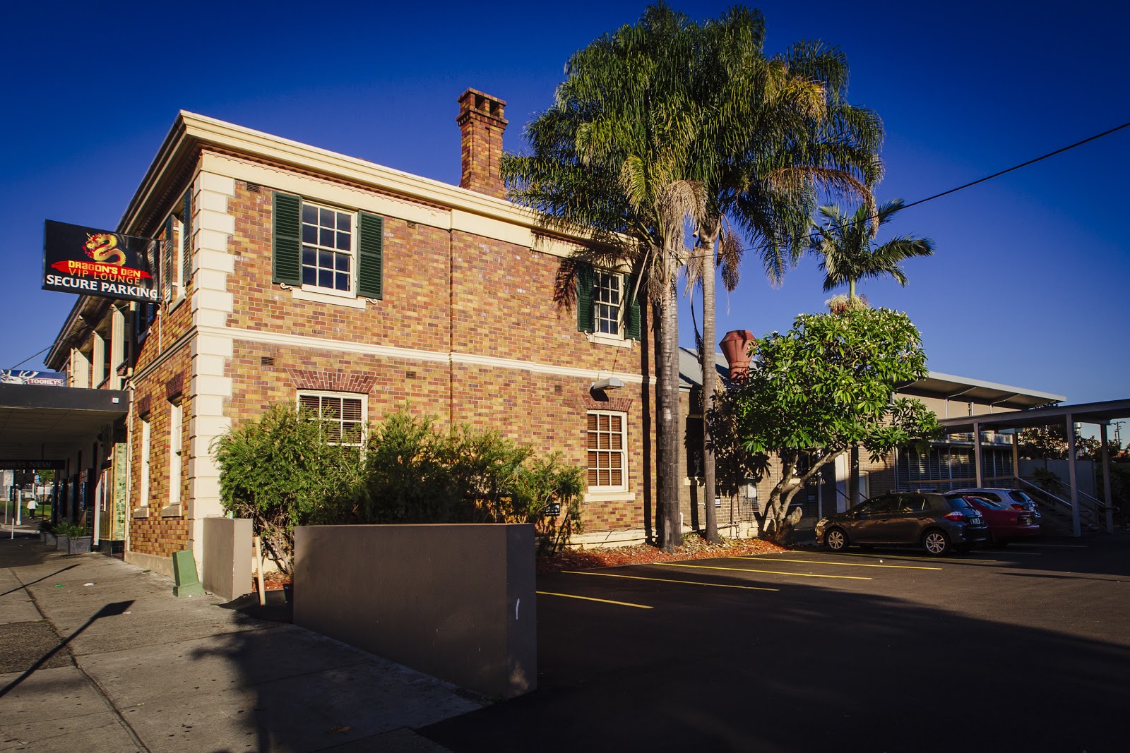 Keighery Hotel in Auburn - photo 2