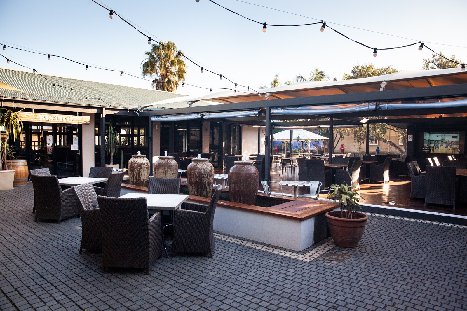 Kincumber Hotel in Kincumber - photo 1