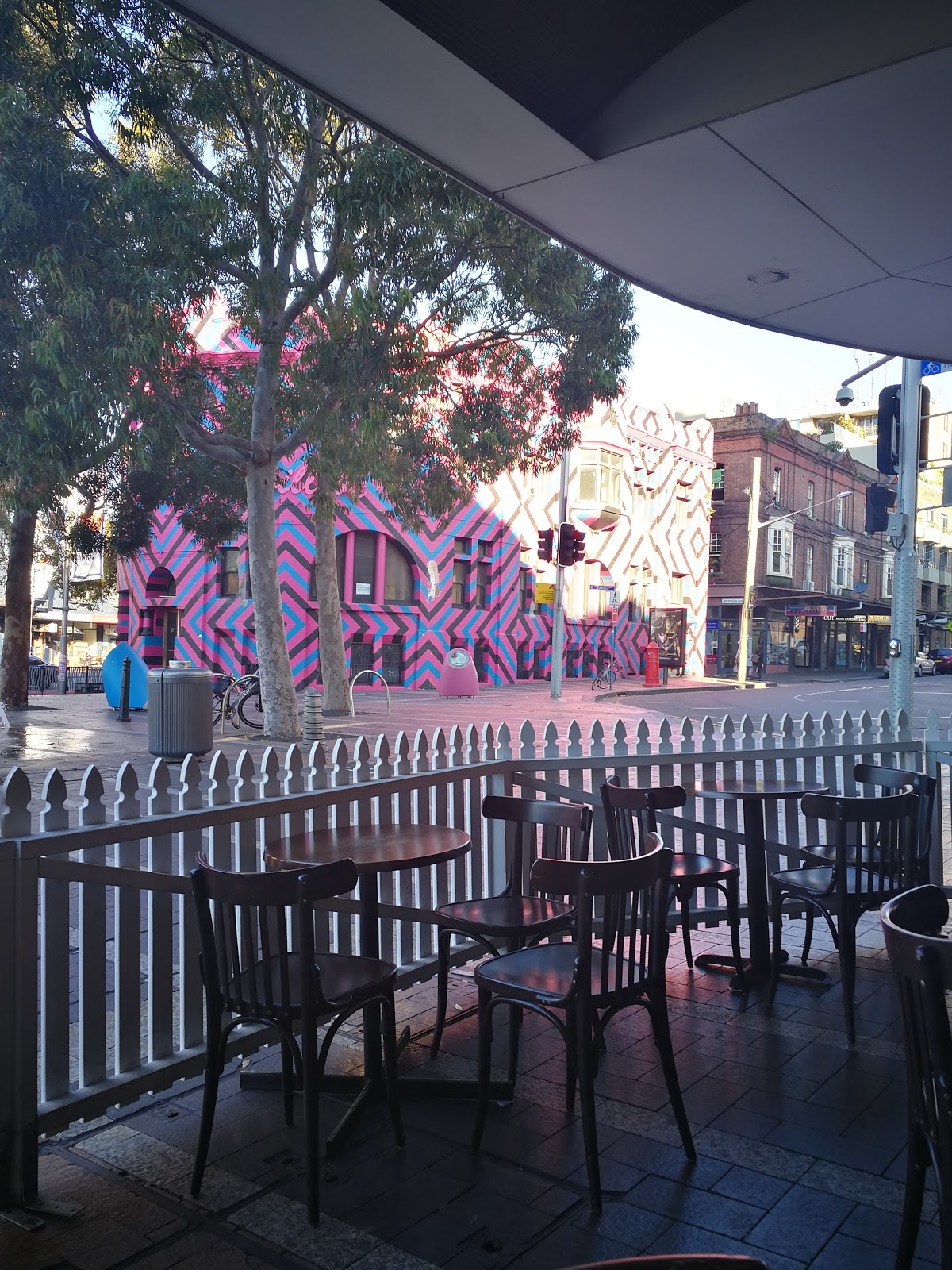 Kinselas Hotel in Darlinghurst - photo 5