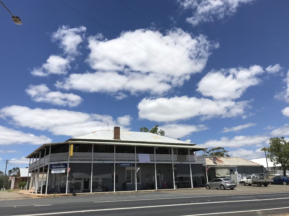 Koorawatha Hotel in Koorawatha - photo 2