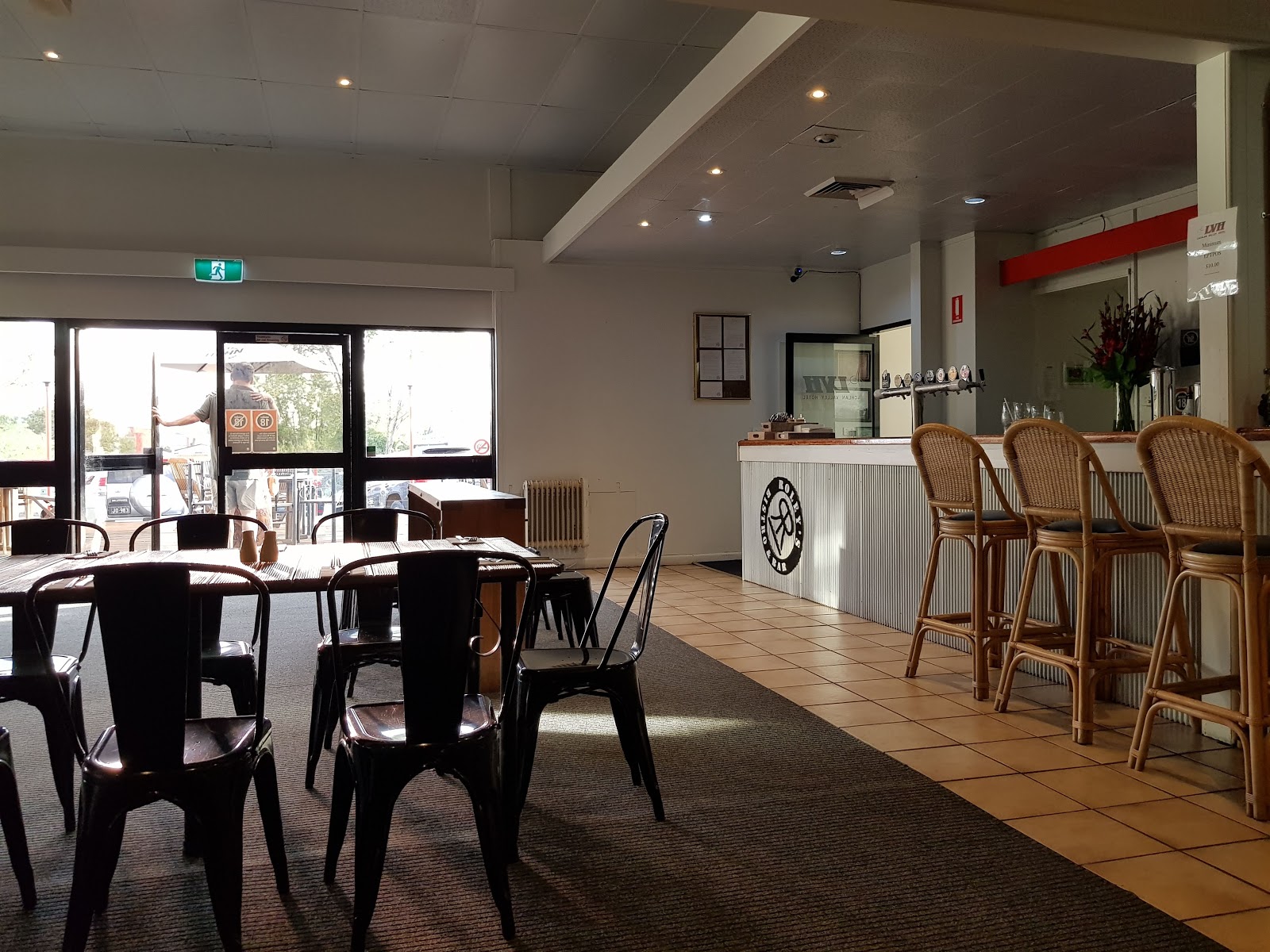 Lachlan Hotel in Cowra - photo 5