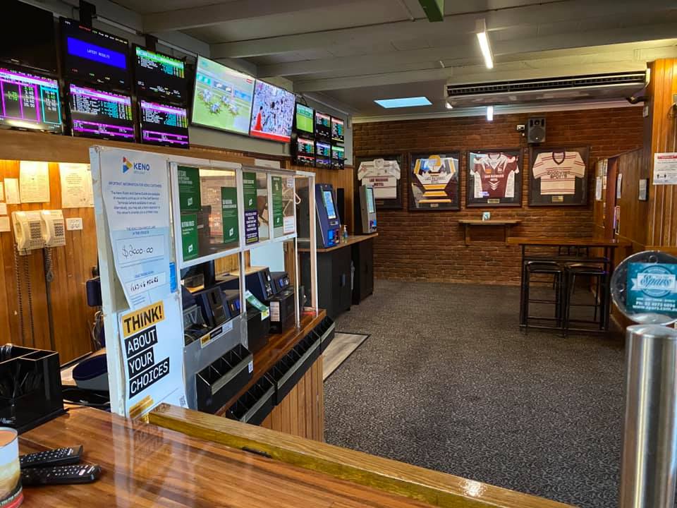 Lake Macquarie Hotel Motel in Morisset - photo 1