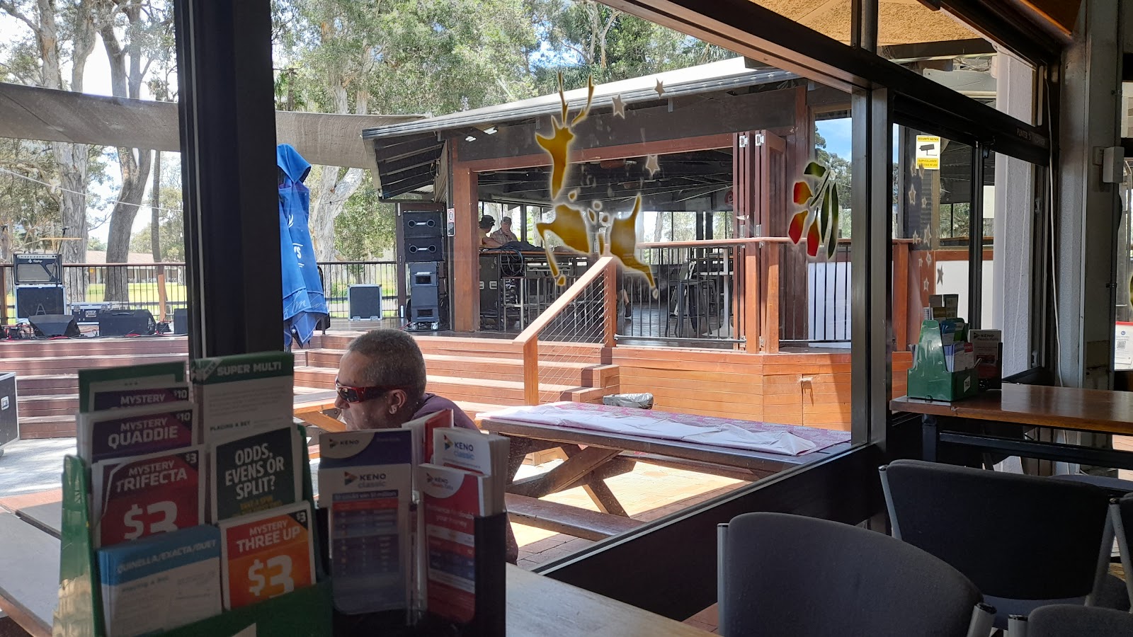 Lakeside Tavern in Forster - photo 2