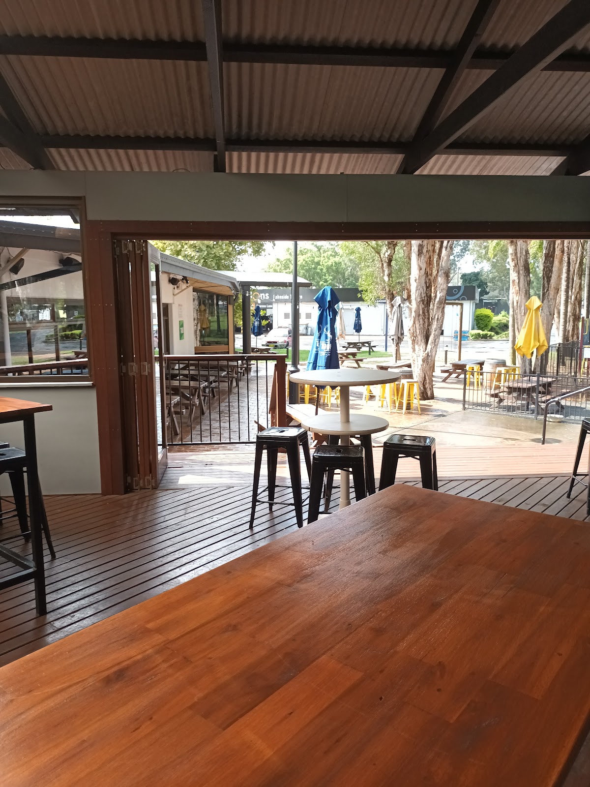 Lakeside Tavern in Forster - photo 3