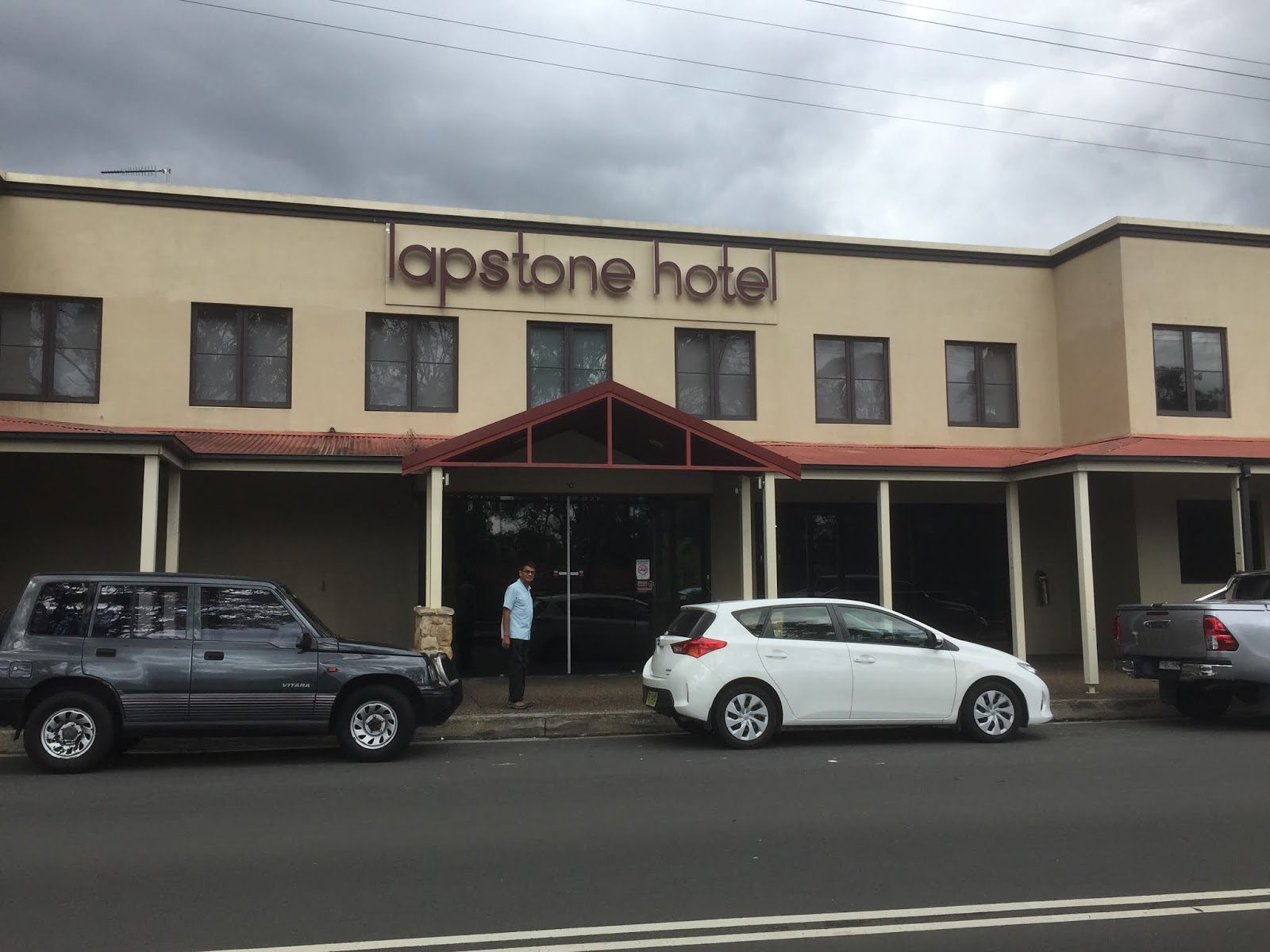 Lapstone Hotel in Blaxland - photo 1