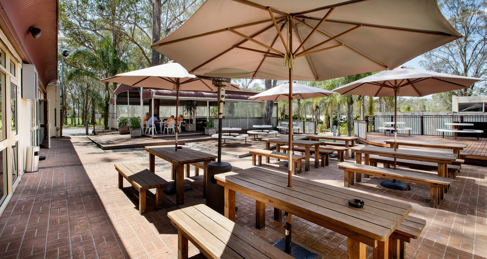 Lockies Hotel in Leppington - photo 1
