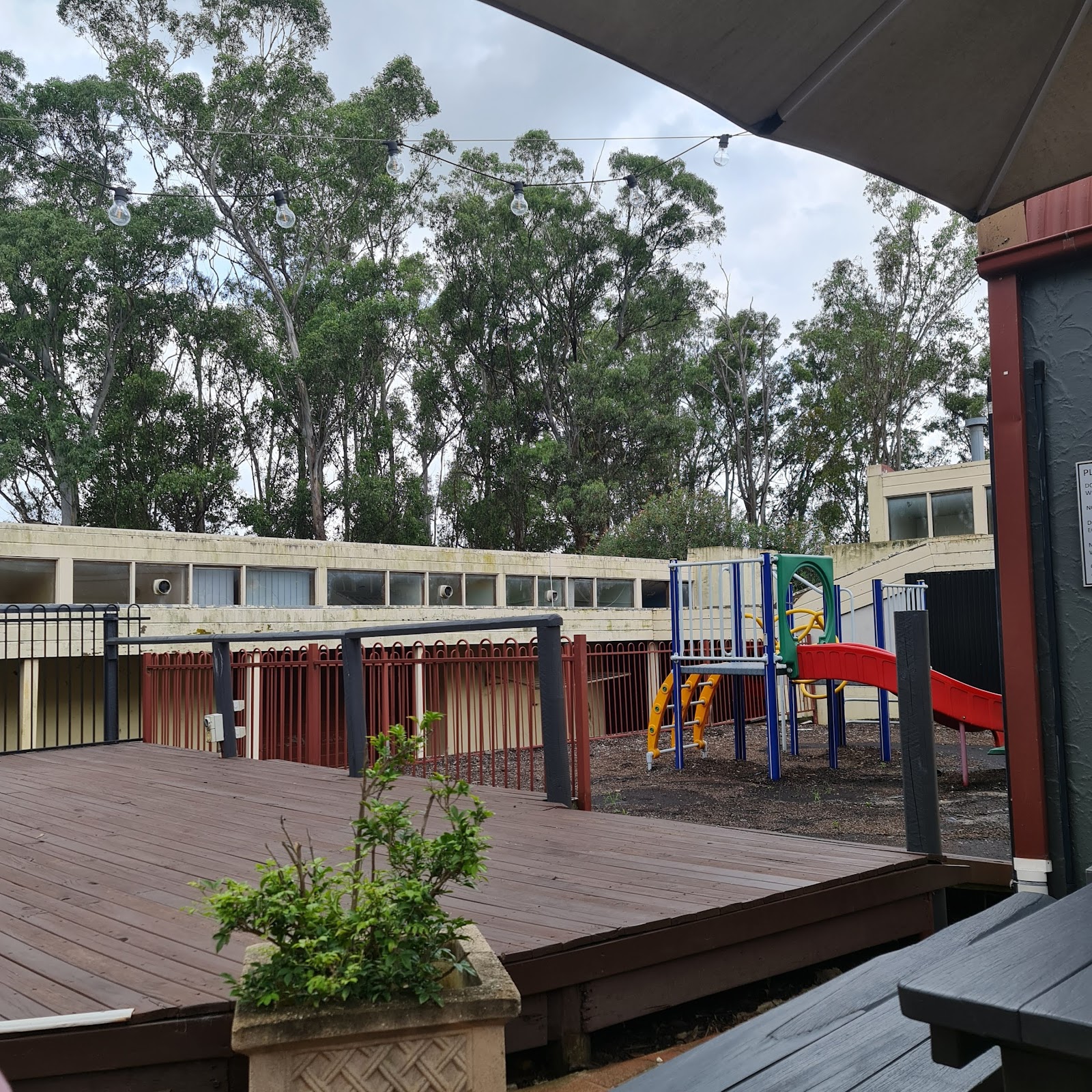 Lockies Hotel in Leppington - photo 6