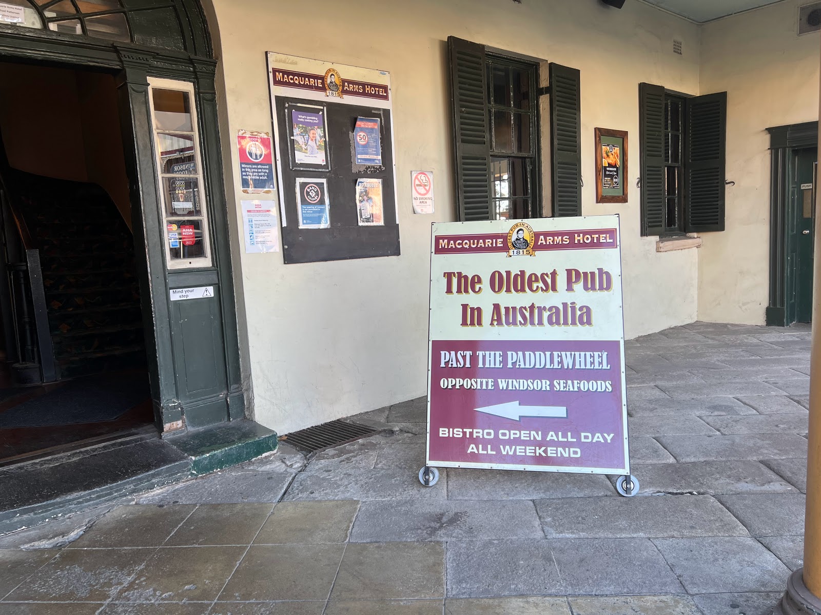 Macquarie Arms Hotel in Windsor - photo 3