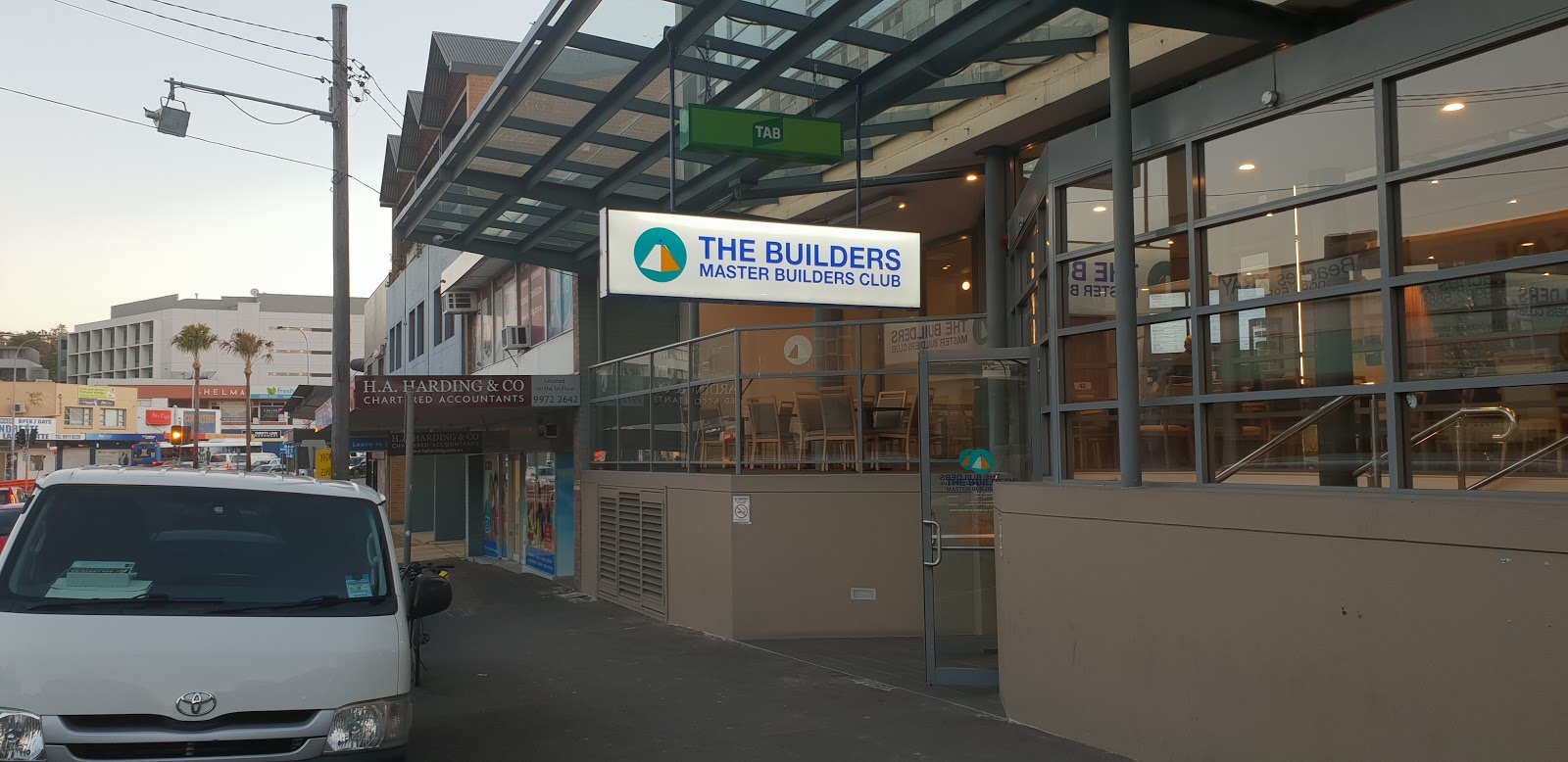 Manly Warringah Master Builders Club Ltd in Dee Why - photo 1