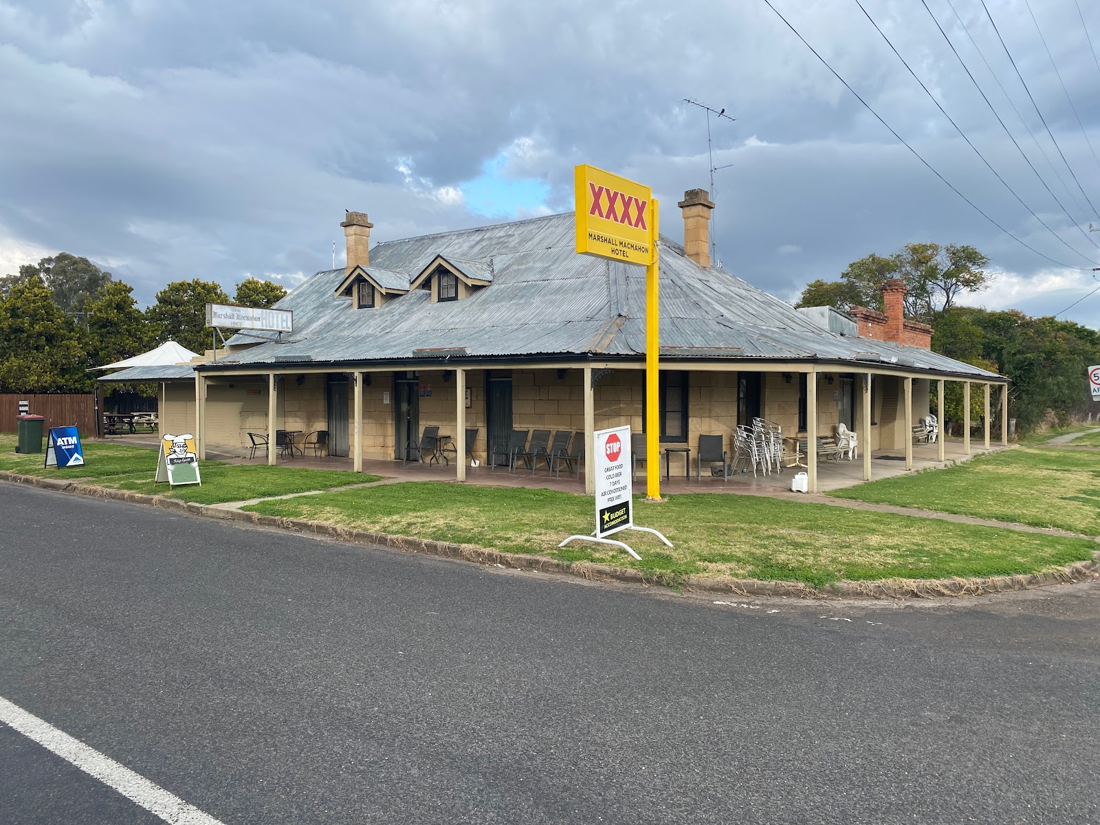 Marshall MacMahon Inn Hotel in Wallabadah - photo 1
