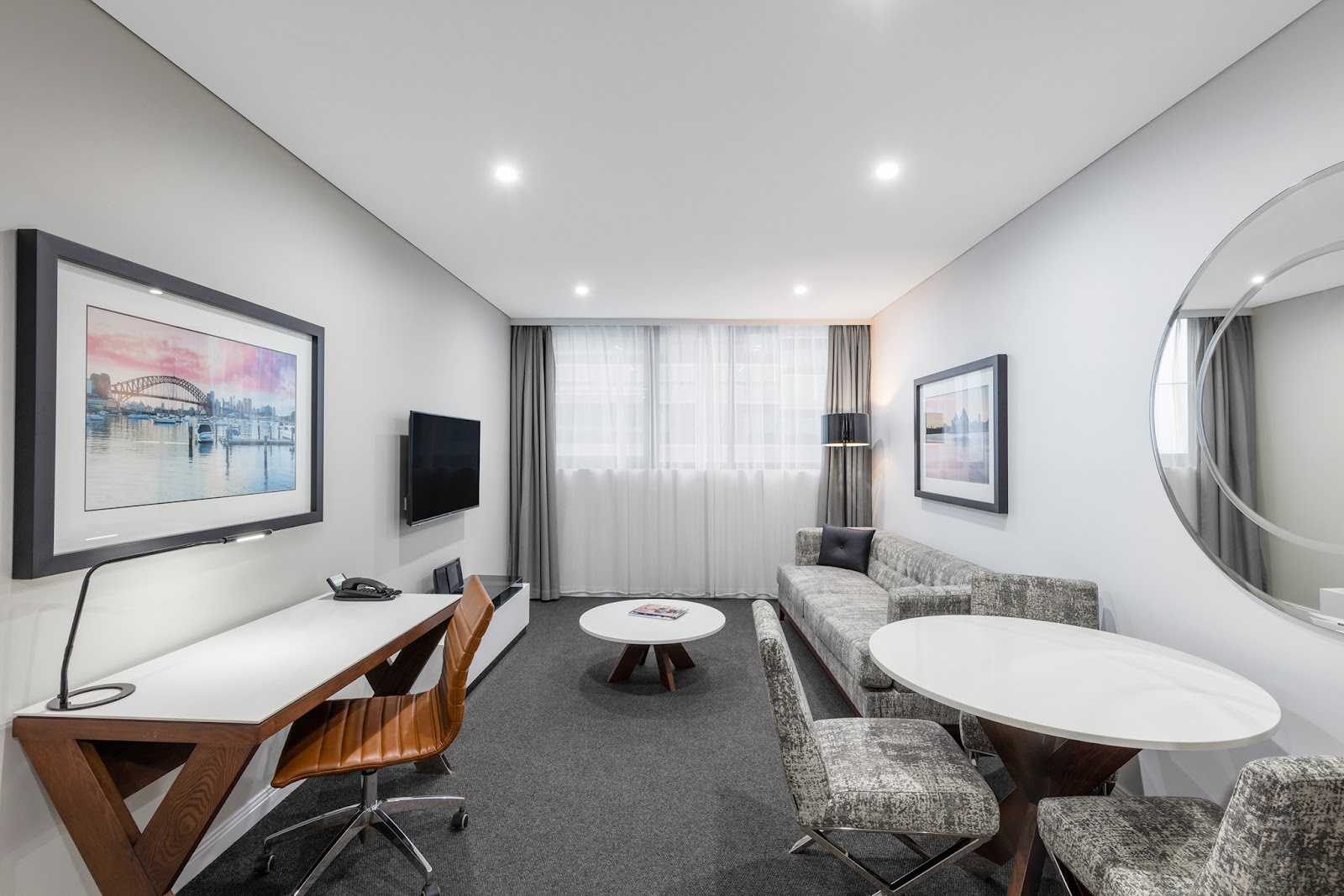 Metropolis Hotel in North Sydney - photo 8