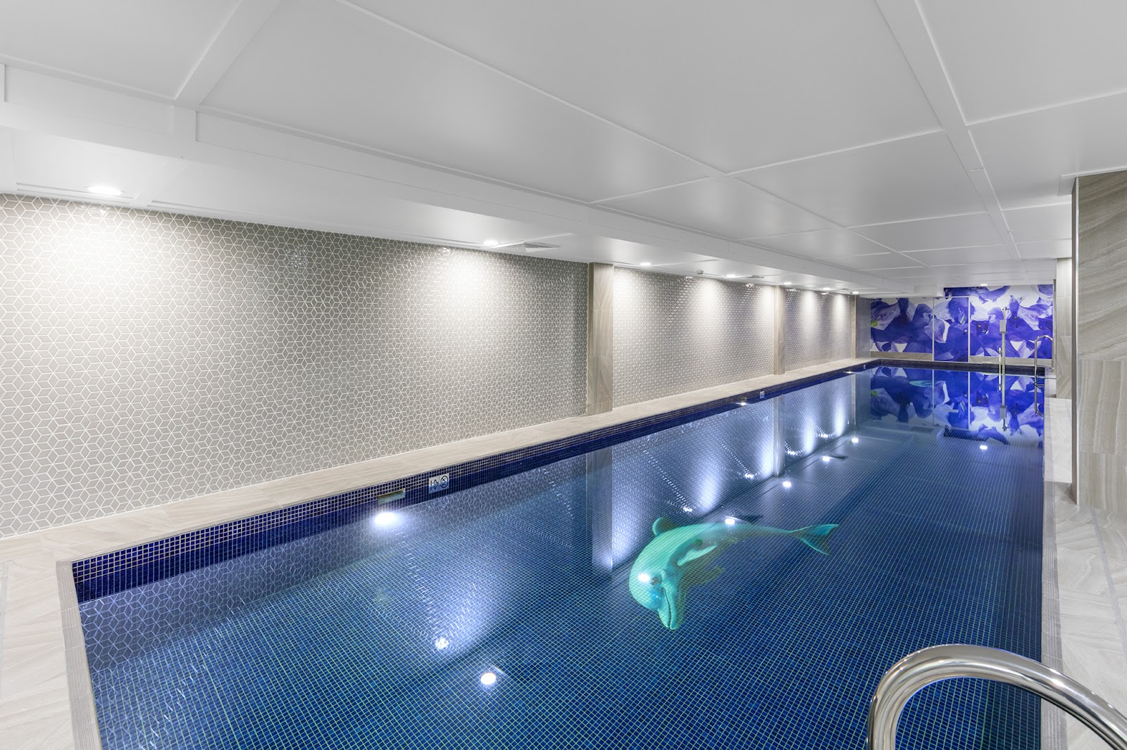 Metropolis Hotel in North Sydney - photo 4