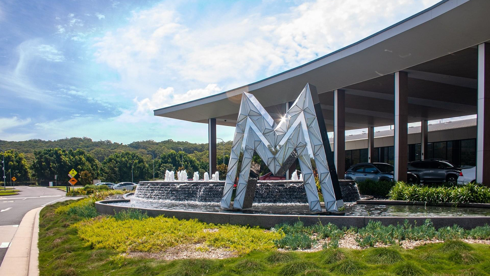Mingara Recreation Club in Tumbi Umbi - photo 2