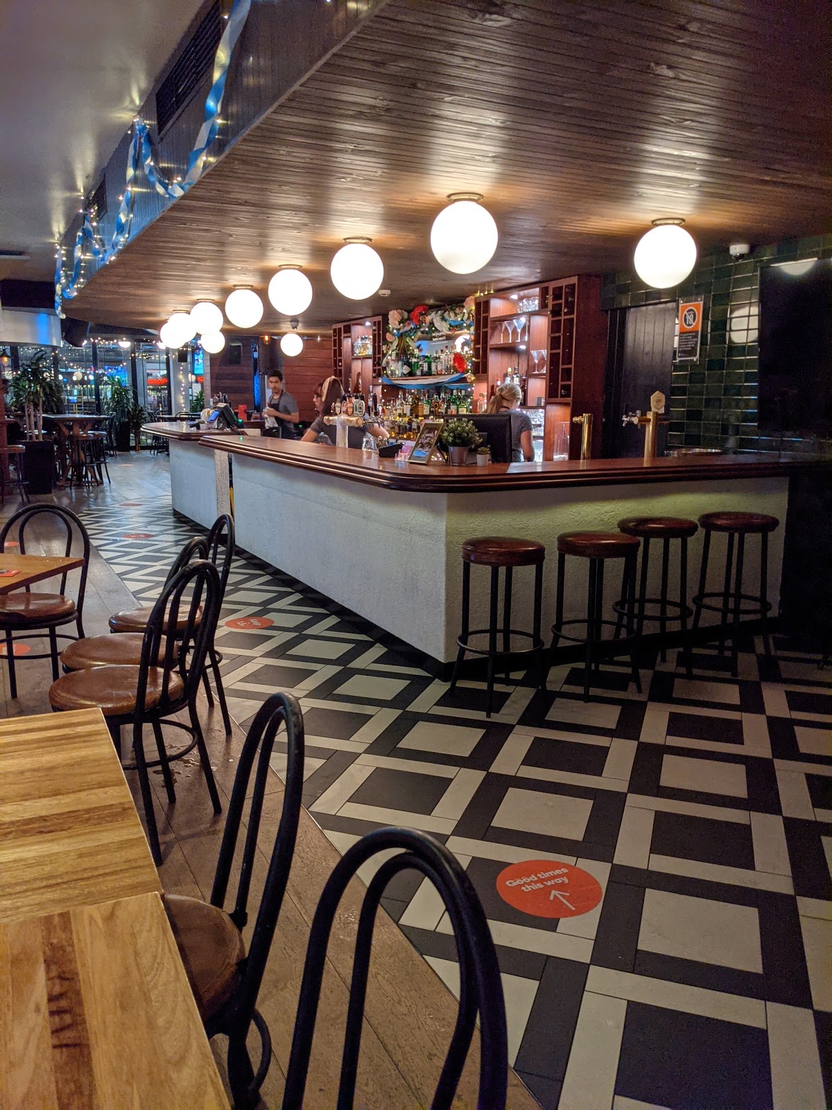 Minskys Hotel in Cremorne - photo 4