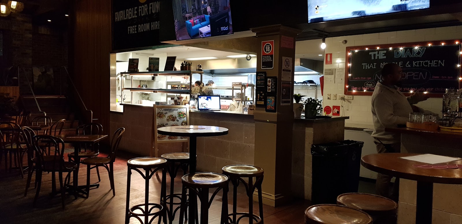 Molly Malone's Tavern in Surry Hills - photo 4