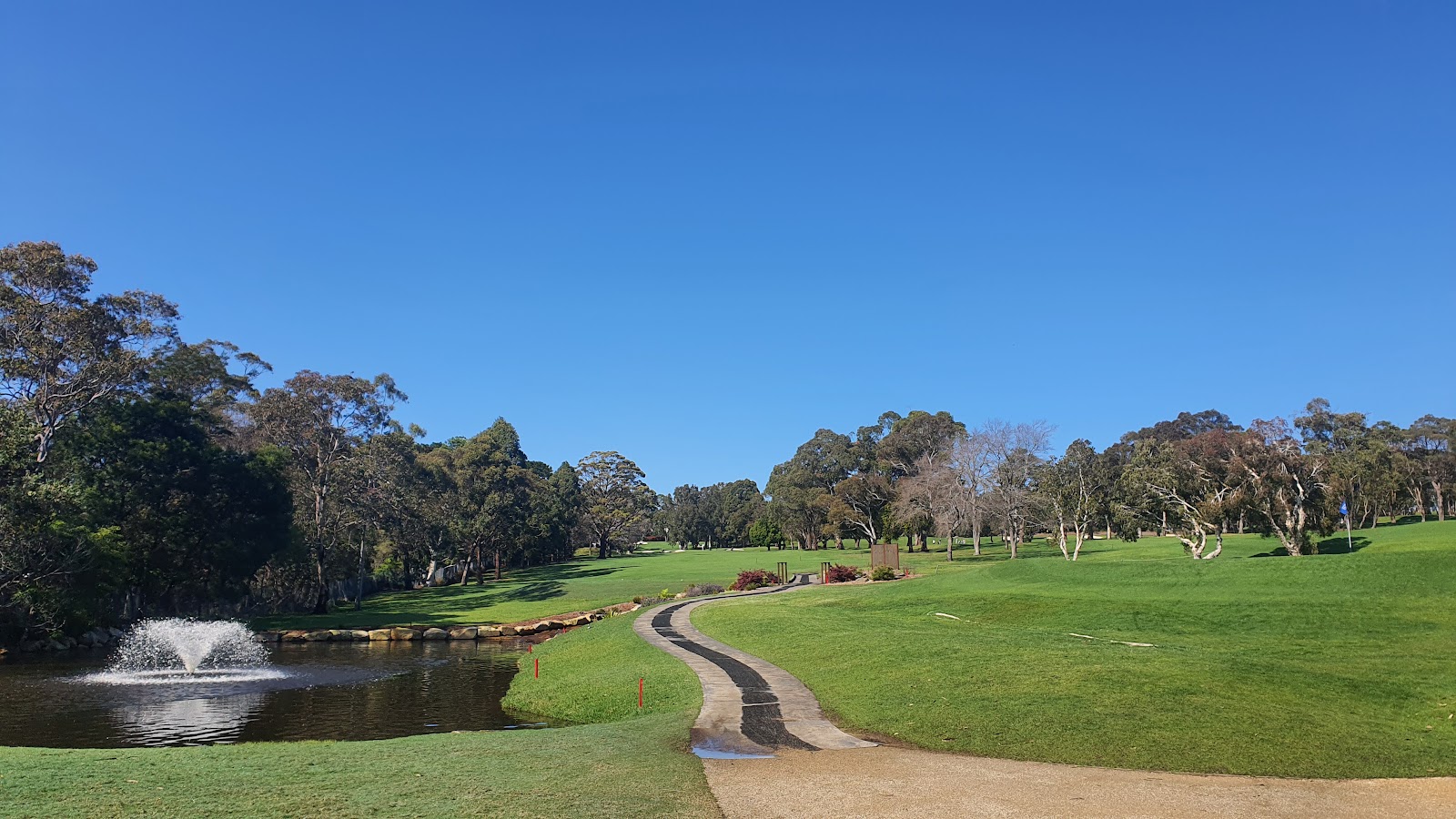 Monash Country Club in Ingleside - photo 2