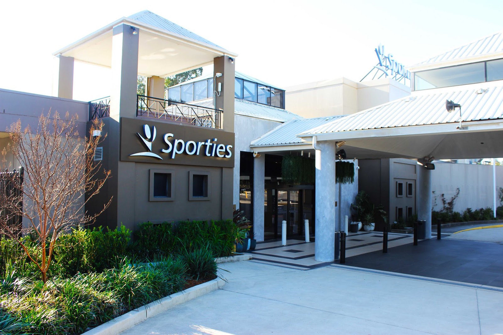 Moorebank Sports Club Ltd in Hammondville - photo 1
