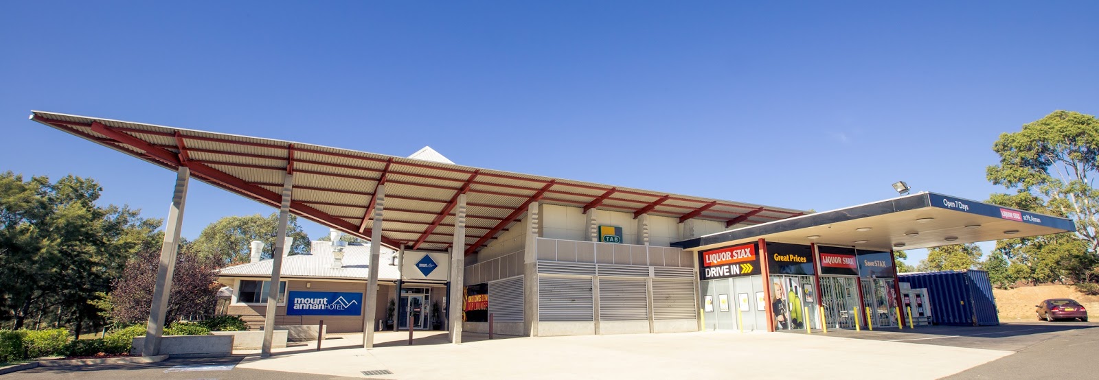 Mount Annan Hotel in Mount Annan - photo 1