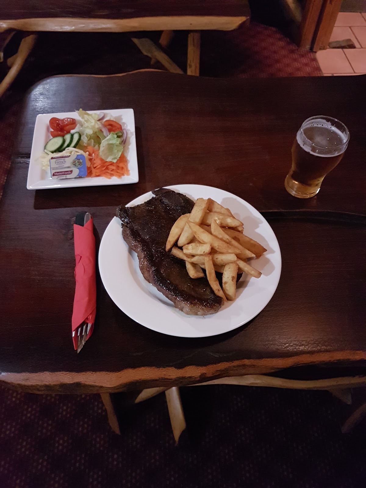 Mulga Creek Hotel in Byrock - photo 7