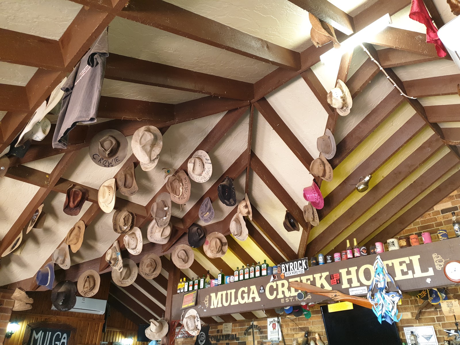 Mulga Creek Hotel in Byrock - photo 5