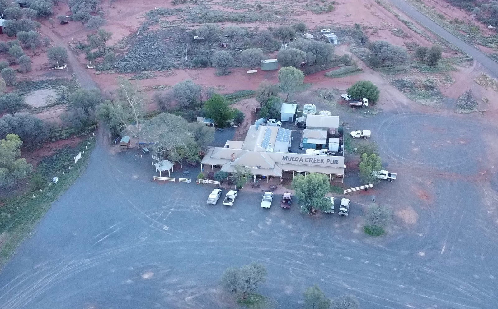 Mulga Creek Hotel in Byrock - photo 2
