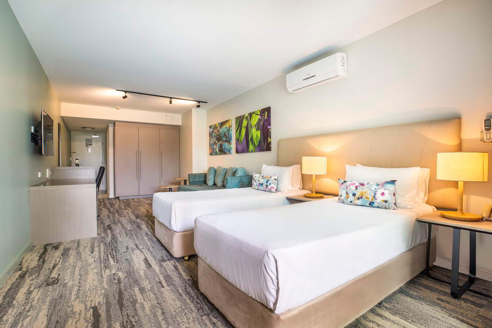 Narrabeen Sands Hotel in Narrabeen - photo 7