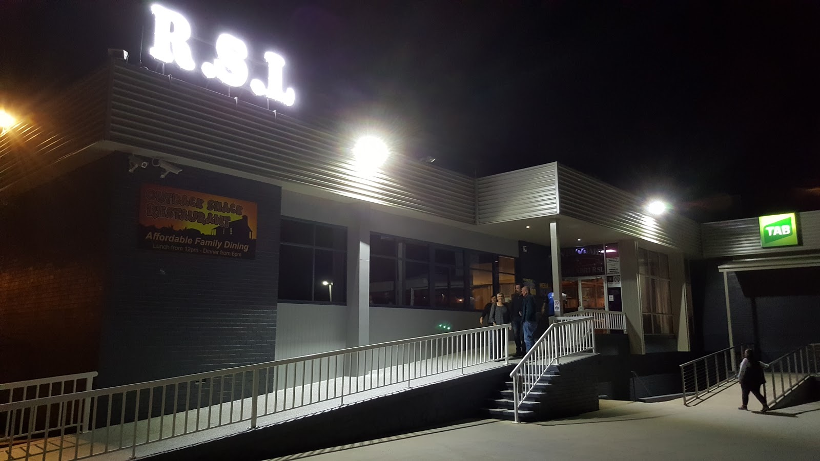 Narrabri RSL Memorial & Citizens Club Limited in Narrabri - photo 2