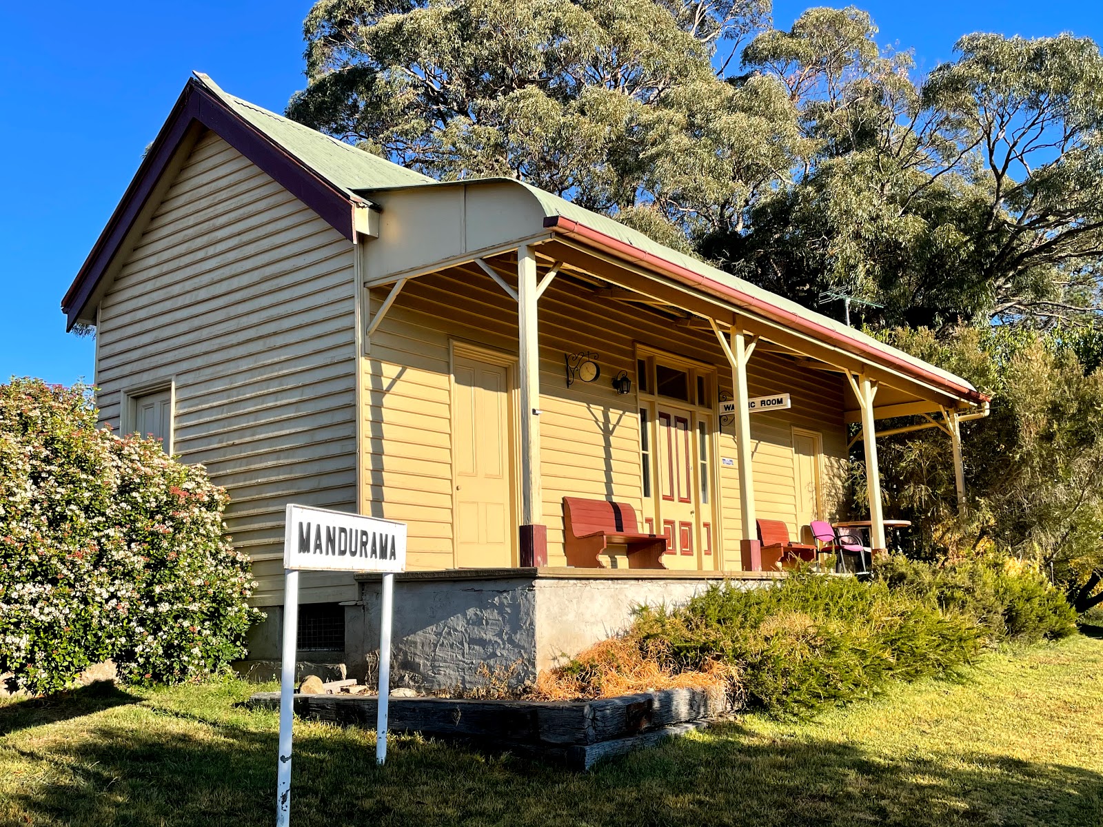 Neville Hotel in Neville - photo 3