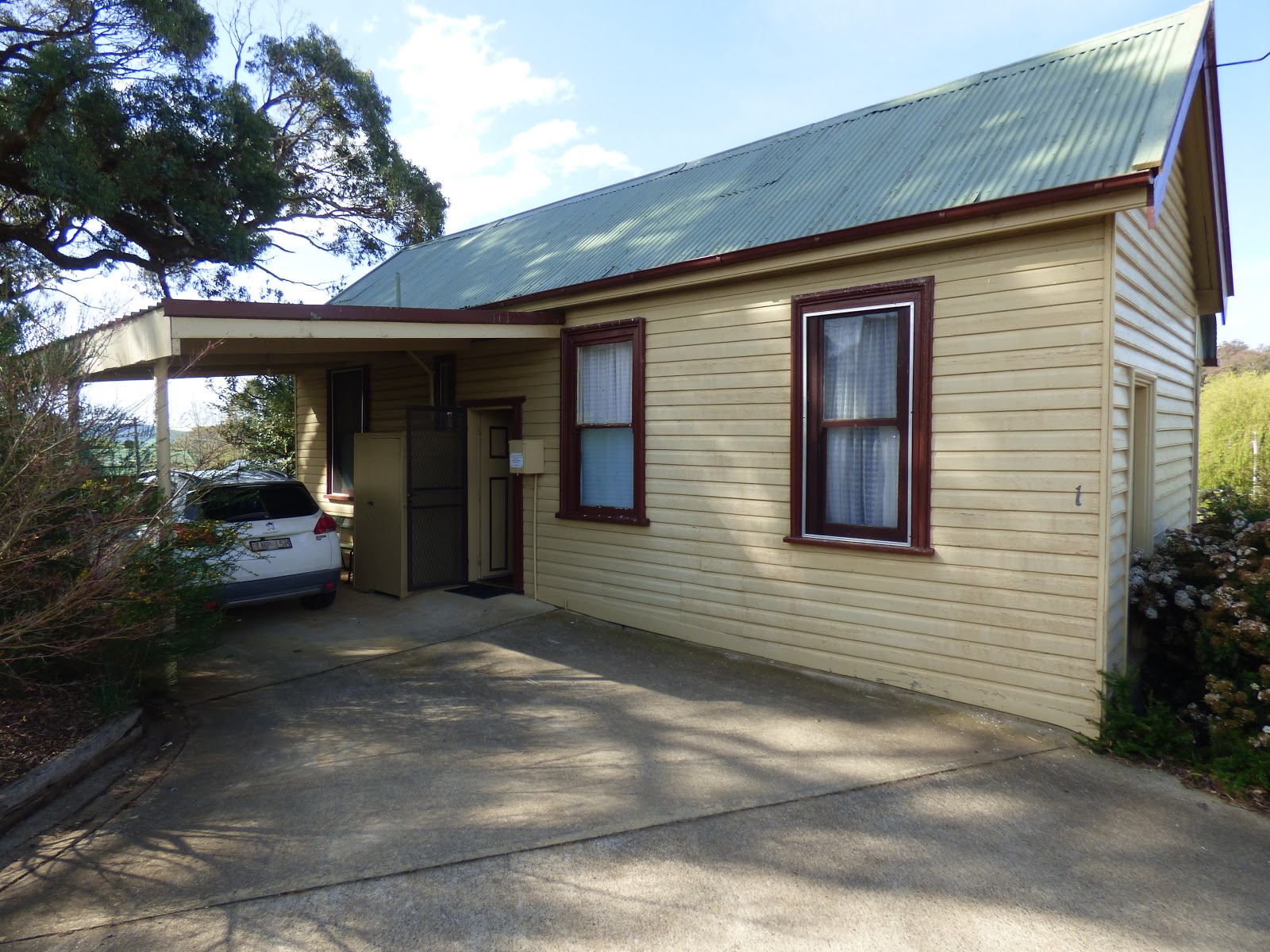 Neville Hotel in Neville - photo 4