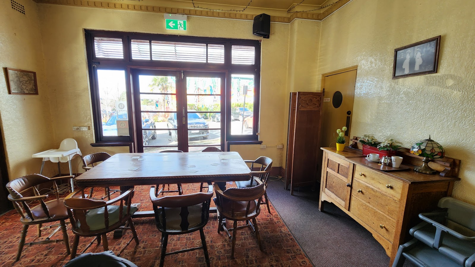 New Ivanhoe Hotel in Blackheath - photo 4