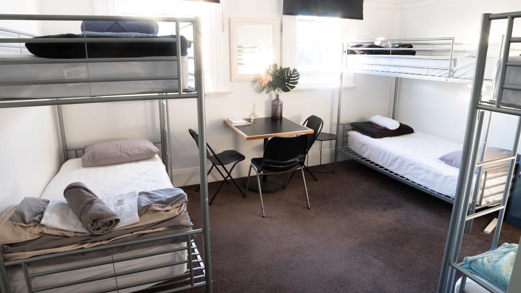 Newcastle Hotel in Islington - photo 8