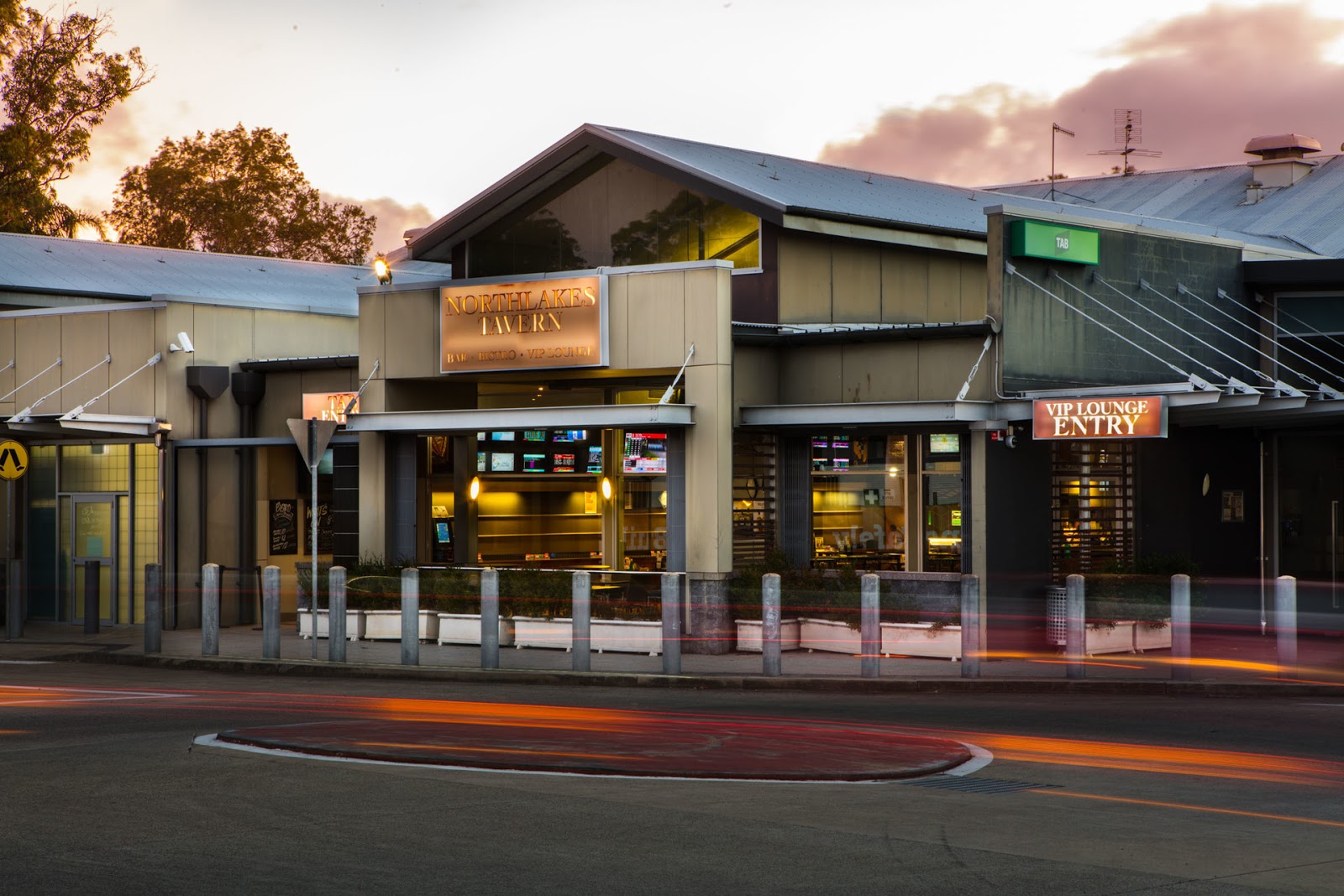 Northlakes Tavern in San Remo - photo 1