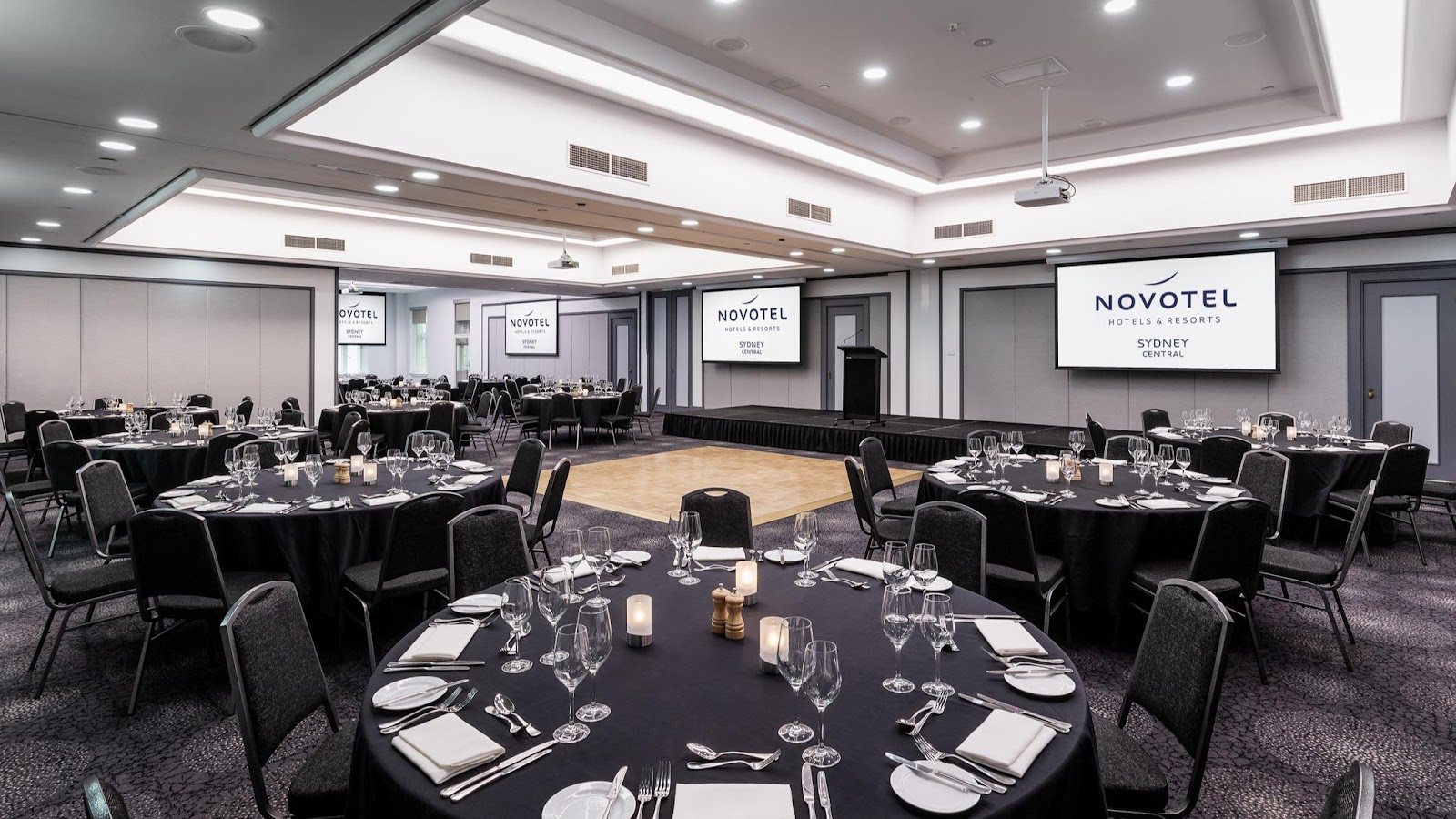 Novotel Sydney Central in Haymarket - photo 3