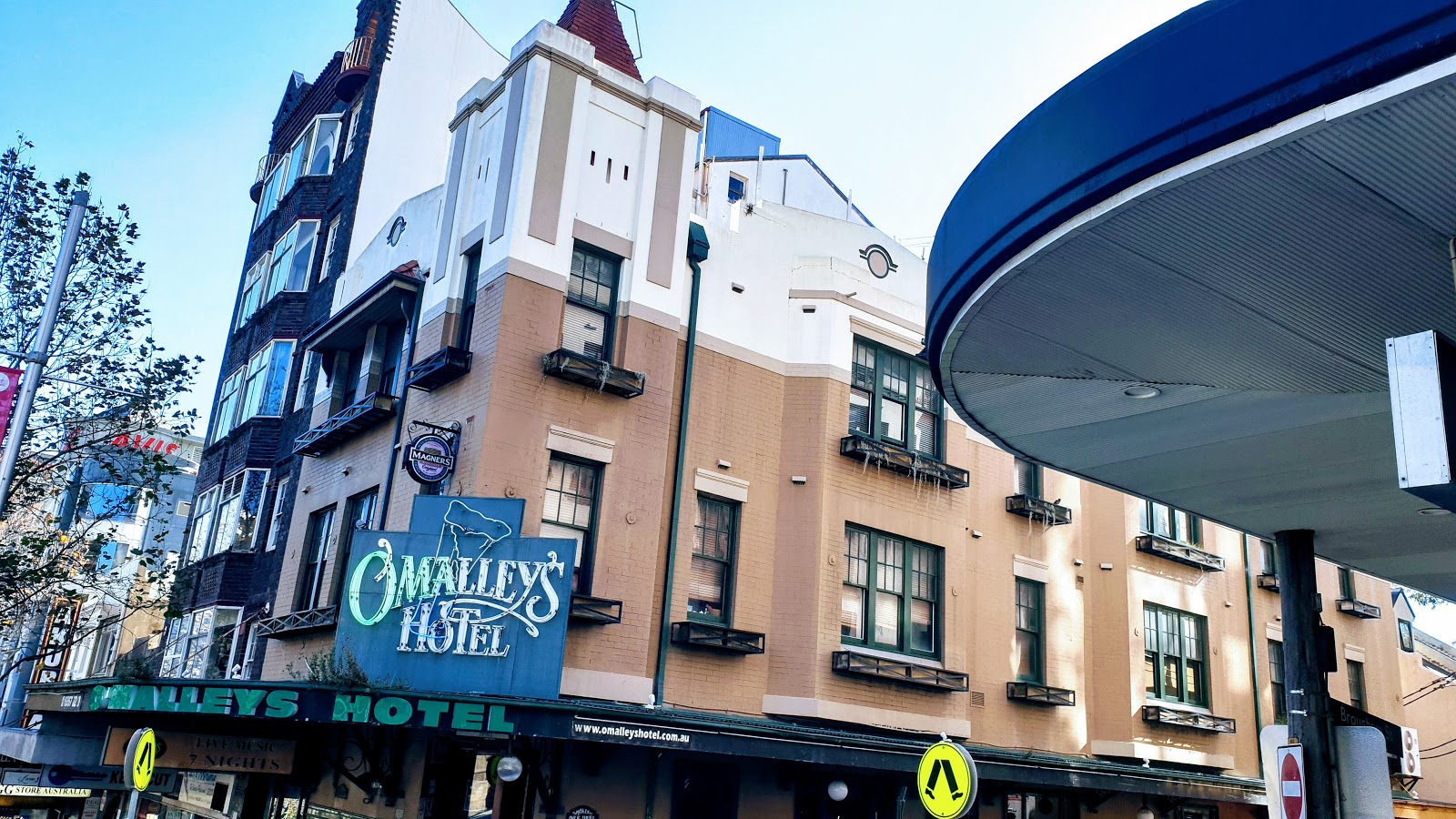 O'Malleys Hotel in Woolloomooloo - photo 1