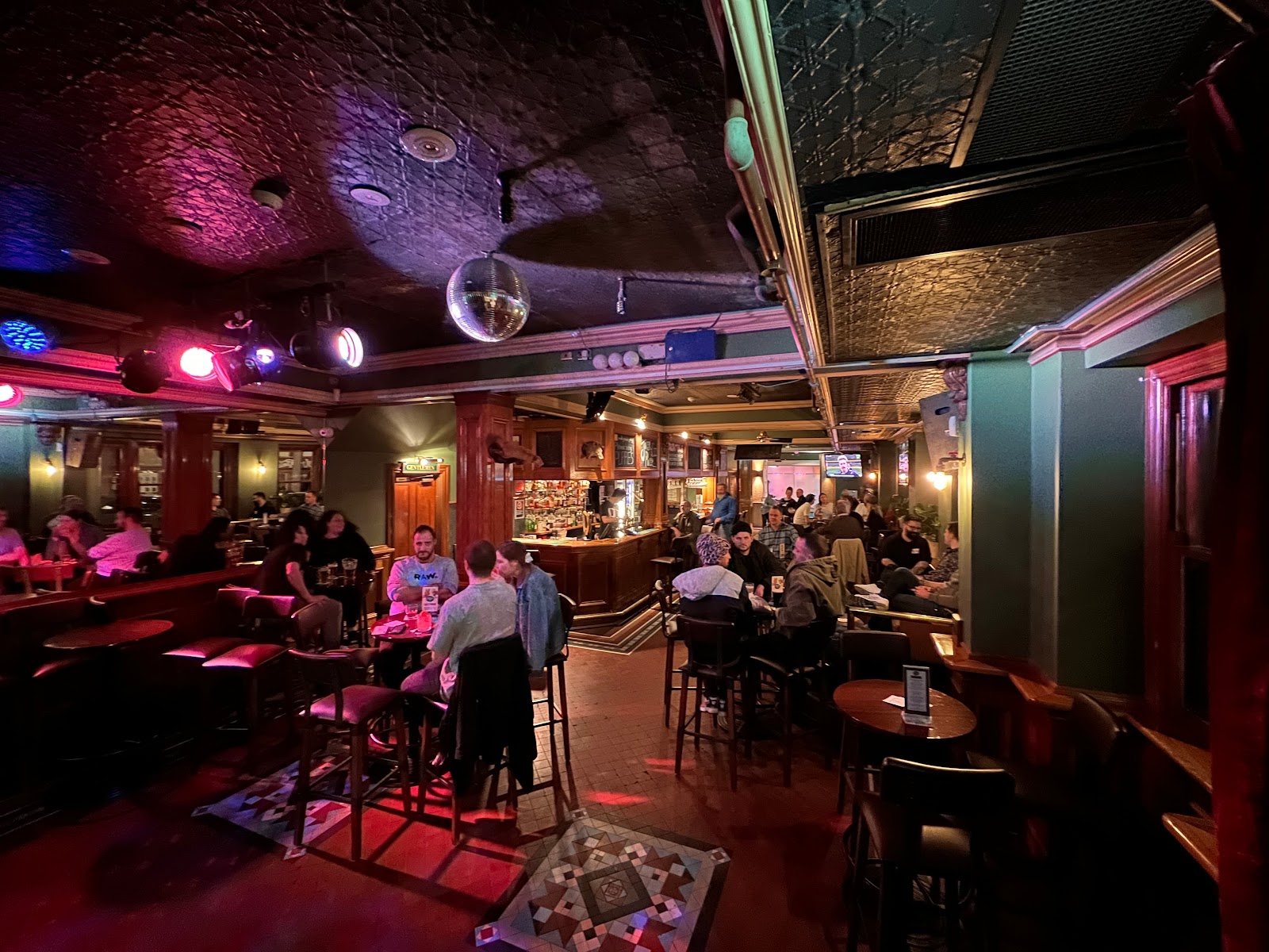 O'Malleys Hotel in Woolloomooloo - photo 5