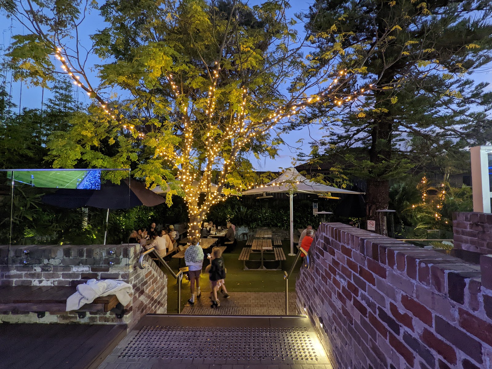 Oatley Hotel in Oatley - photo 3