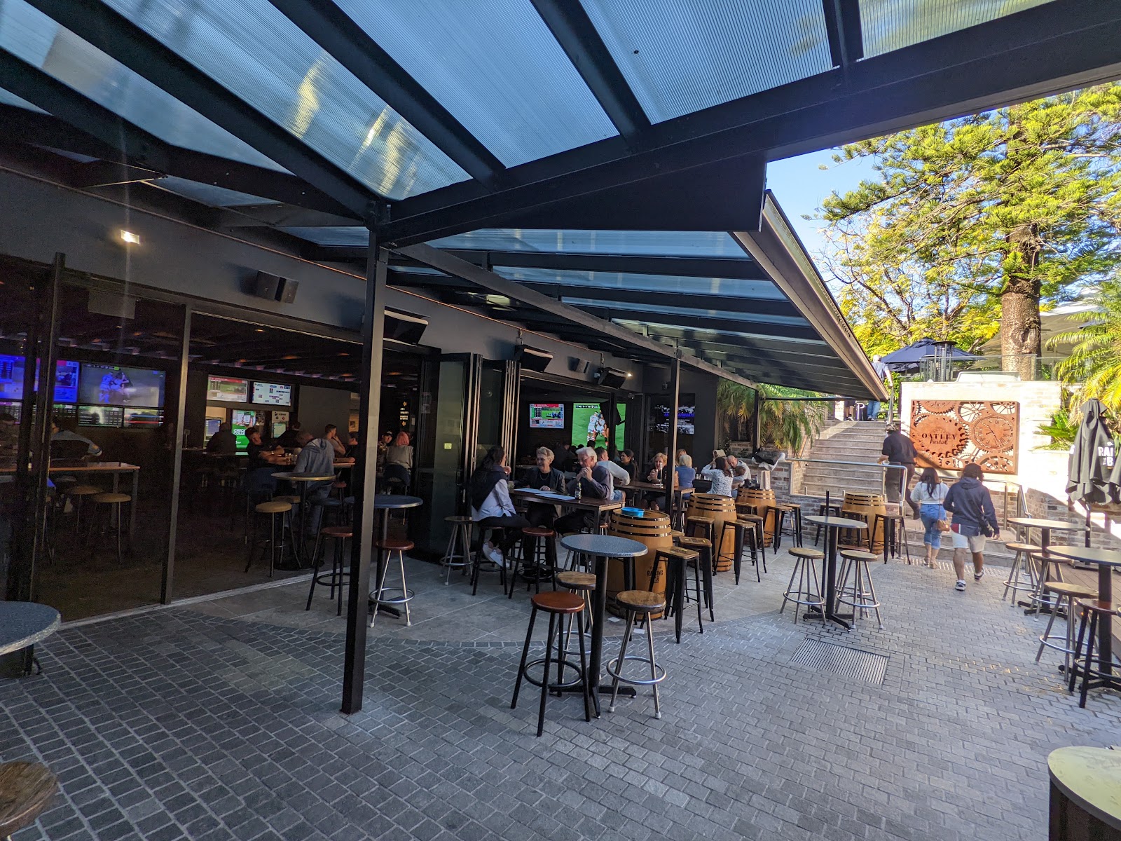 Oatley Hotel in Oatley - photo 1