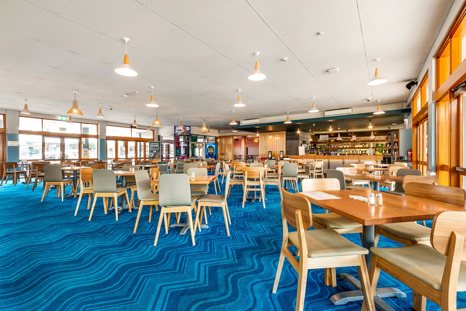 Ocean Beach Hotel in Shellharbour - photo 3