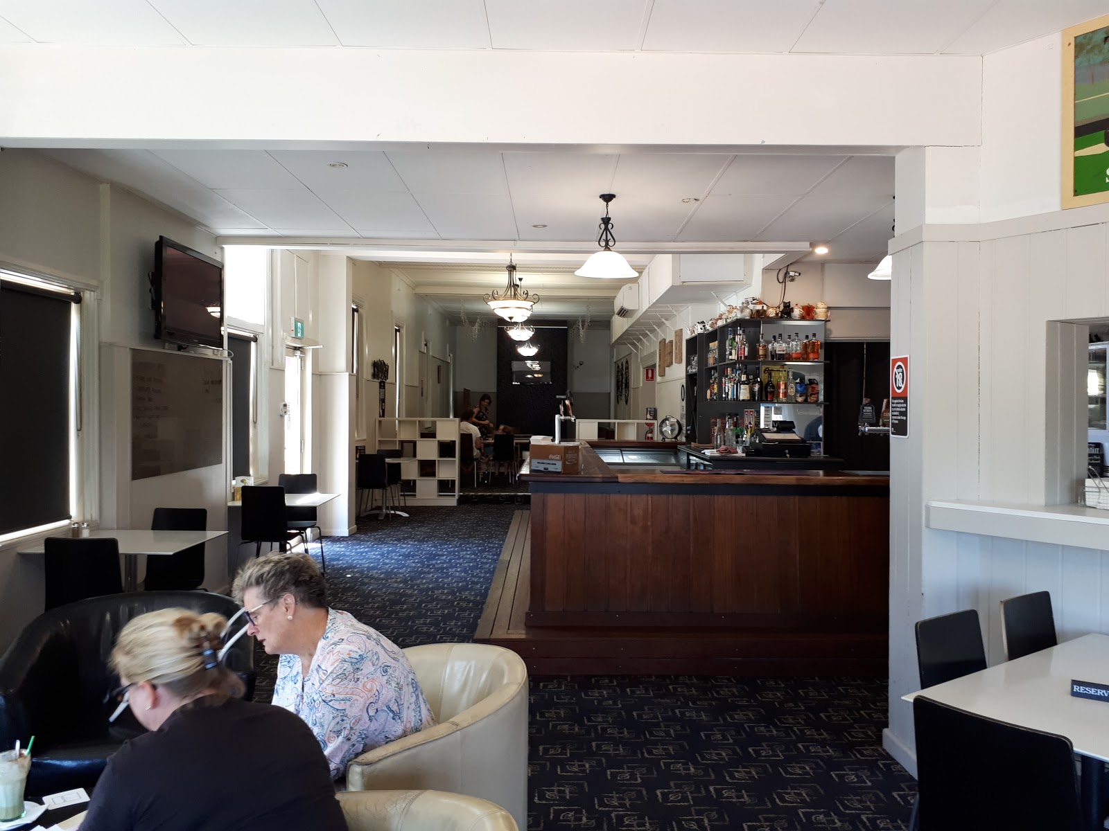 Olympic Hotel in Cootamundra - photo 4