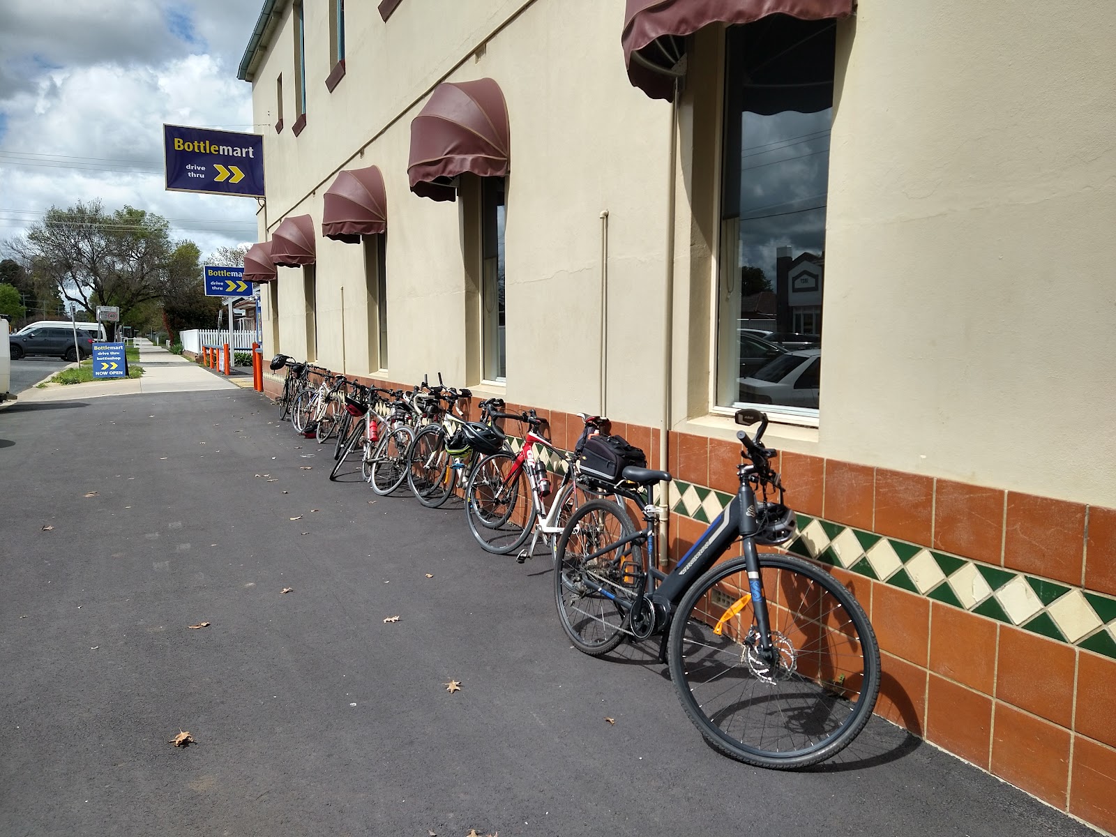 Olympic Hotel in Cootamundra - photo 3