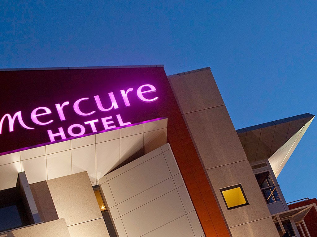 Oran Park Hotel in Oran Park - photo 1