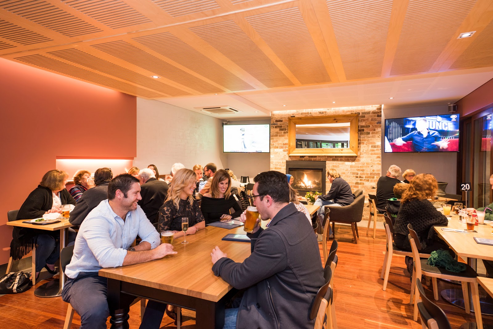 Oriental Tavern Hotel in Mudgee - photo 4