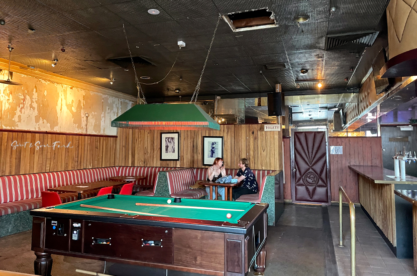 Oxford Tavern Hotel in Petersham - photo 5